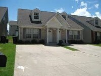 Building Photo - 3326 Sawtooth Dr