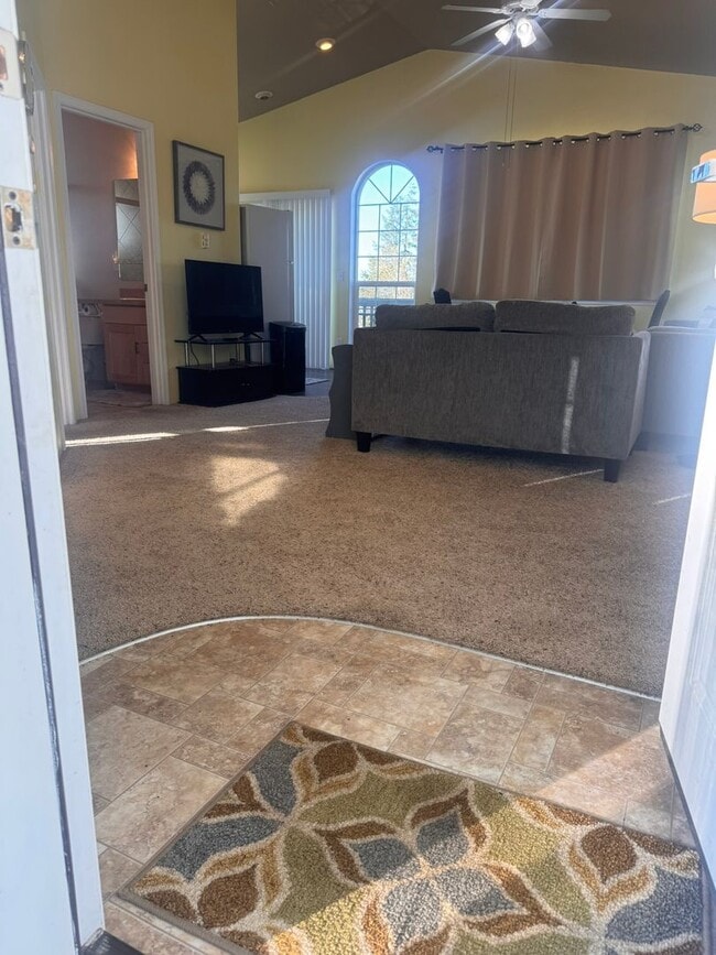 Building Photo - GORGEOUS BAY VIEWS! FULLY FURNISHED! LINEN AND HOUSKEEPING SERVICES INCLUDED!