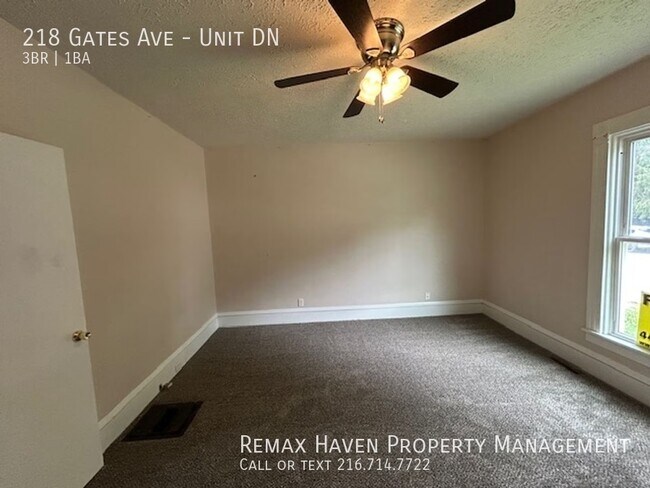 Building Photo - 218 Gates Ave