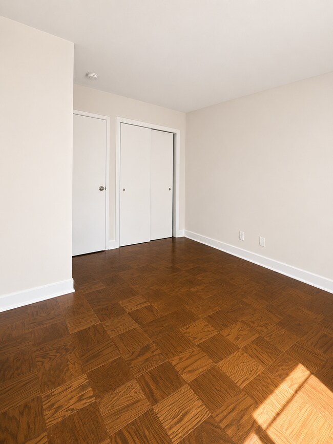 Building Photo - 10850 Green Mountain Cir