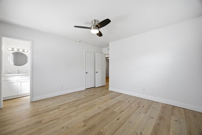 Building Photo - 401 Blueberry Ln