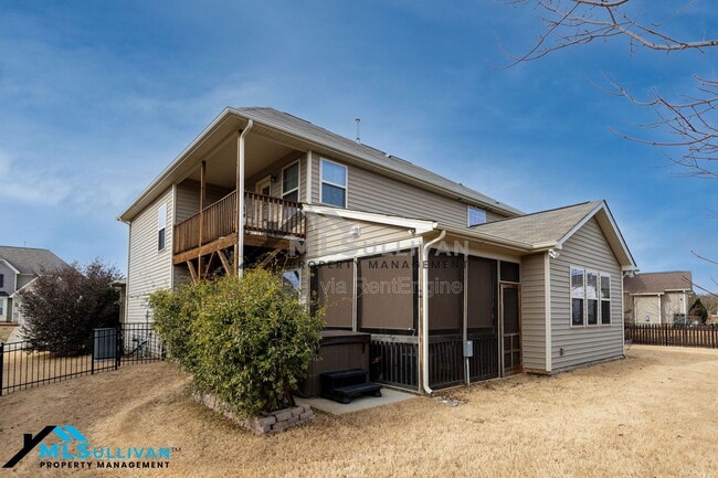 Building Photo - 913 Beech Glen Dr