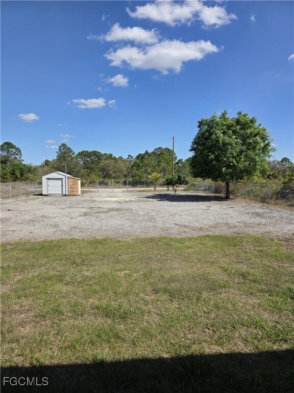Building Photo - 1816 Tomaso Ave
