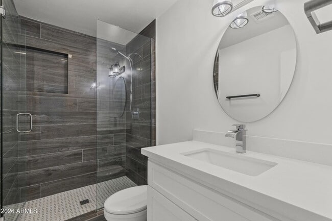 Building Photo - 3938 E Cheery Lynn Rd