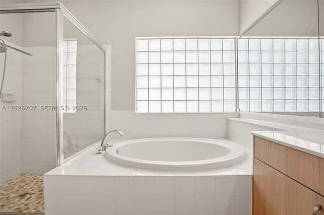 Building Photo - 180 SW 167th Ave