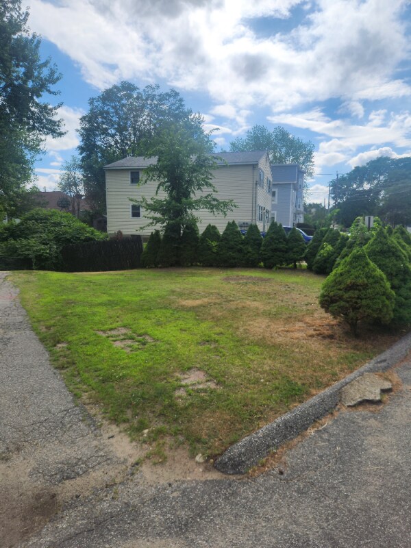 Building Photo - 45 Lenox Ave