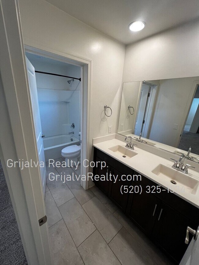 Building Photo - 4 Bed, 3 Bath House + Den + Loft in Gladden Farms * MOVE-IN SPECIAL* (Moore Rd/Tangerine Farms)