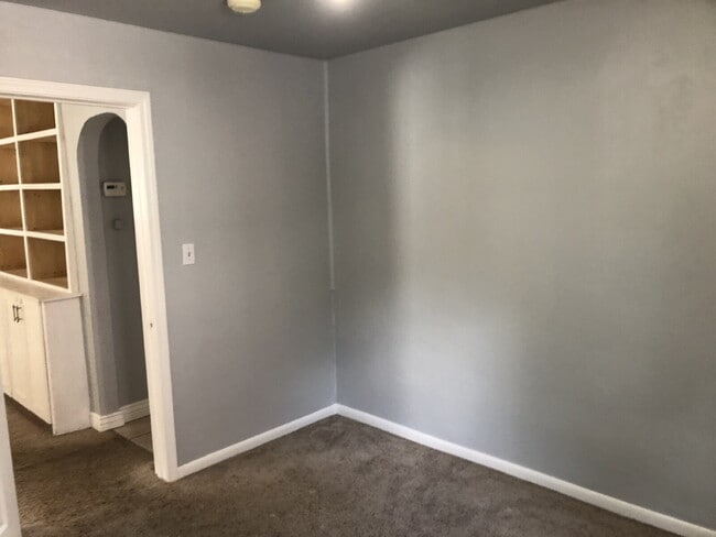 Building Photo - 450 E 300 N