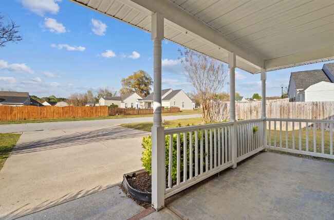 Building Photo - One-Story 3-Bedroom Home in Heart of Knightdale