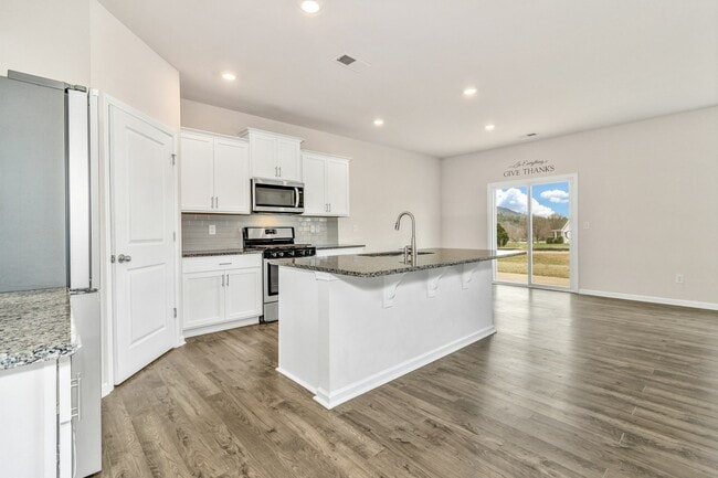 Building Photo - 122 Amblers Knl Rd