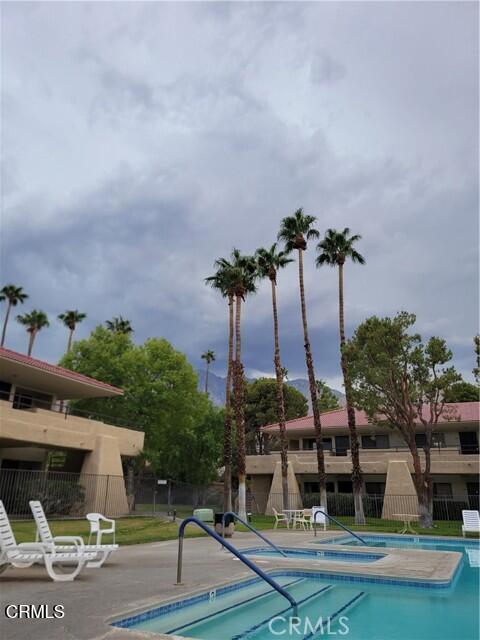 Building Photo - 2821 N Los Felices Rd