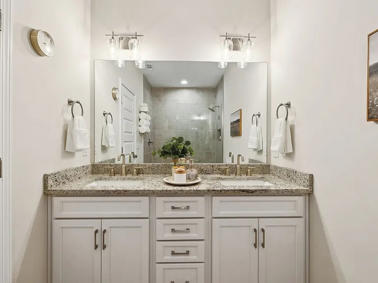 Building Photo - 147 Bess Blvd