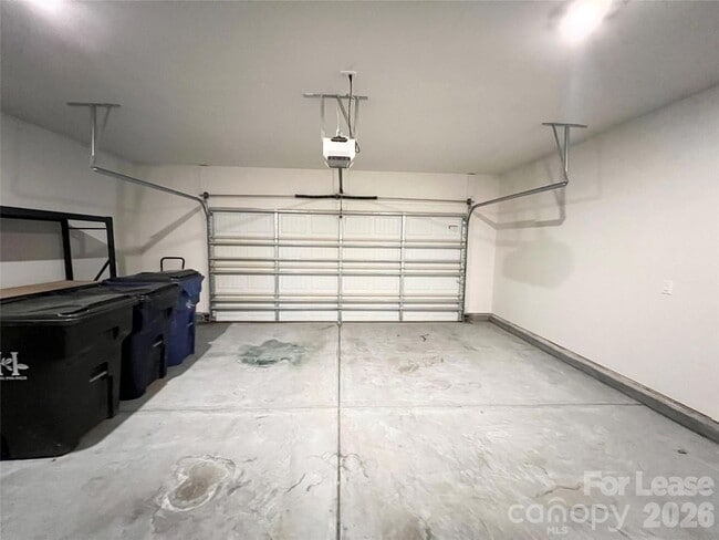 Building Photo - 11819 Midnight Wy