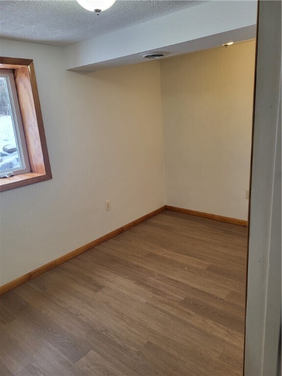 Building Photo - 4199 W Hill Rd