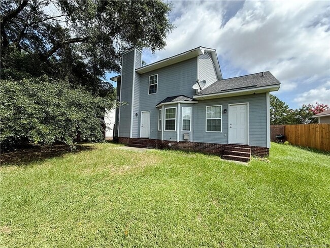 Building Photo - 5909 Idol Ct