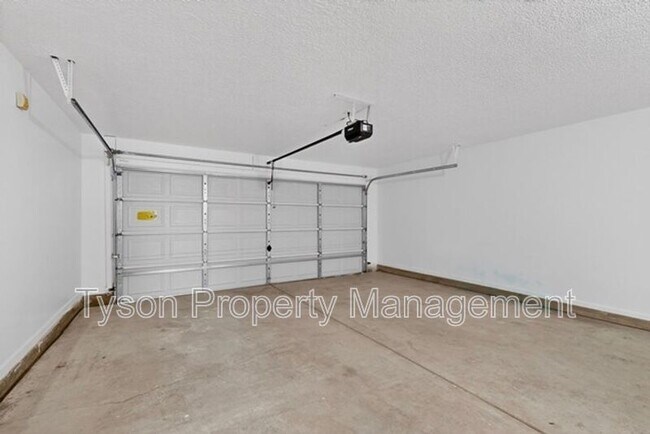 Building Photo - 10339 Vendaval Ave NW