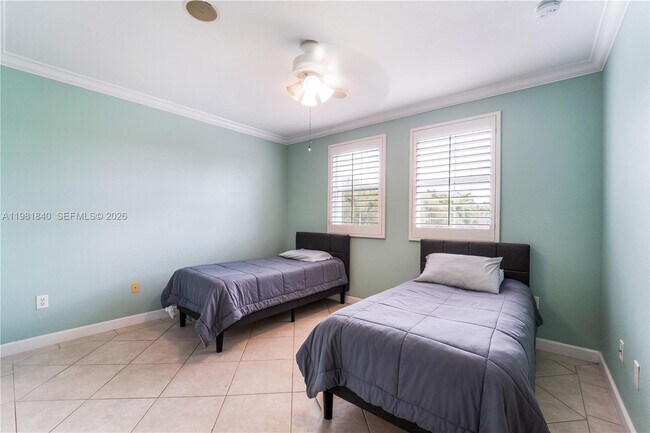 Building Photo - 200 SW 87th Path