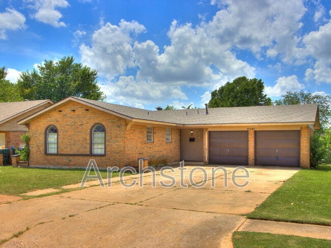 Building Photo - 4501 Meadowvale Dr