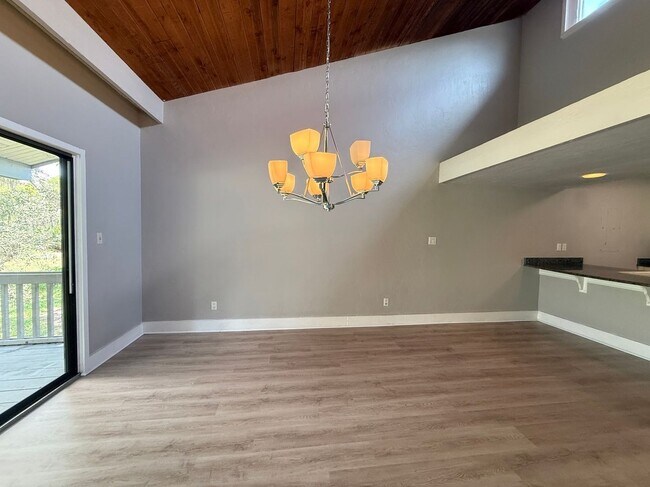 Building Photo - 5006 Sherwood Ln
