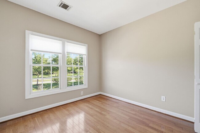 Building Photo - This is Northern Virginia living at its finest—offering the charm of a neighborhood community wit...