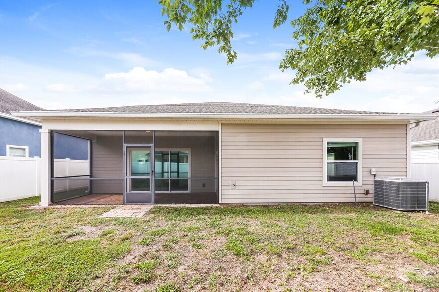 Building Photo - 16171 Magnolia Grove Way