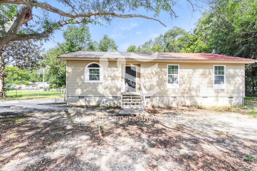 Primary Photo - 200 Sunstede Rd