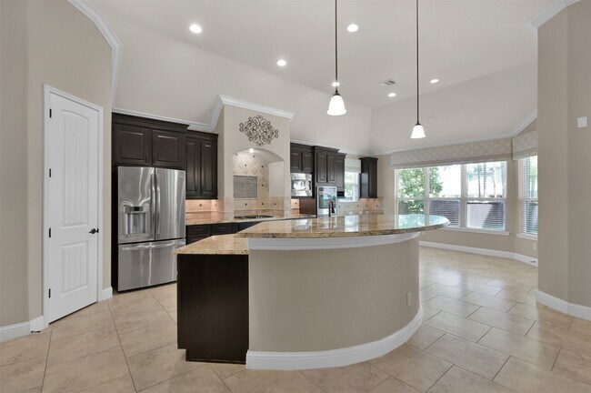 Building Photo - 42 Caprice Bend Pl