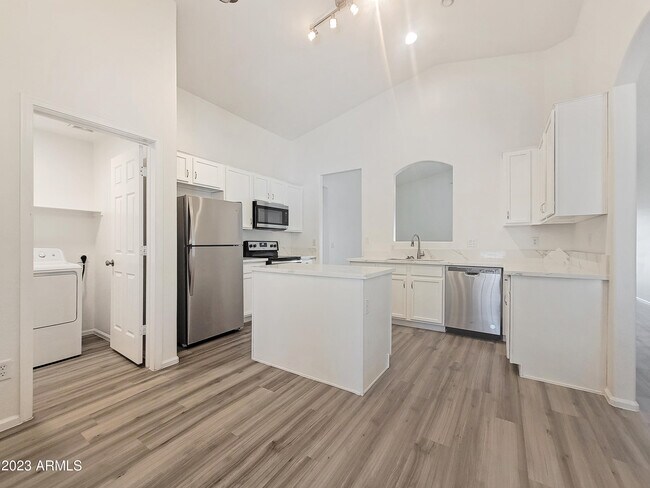 Building Photo - 17470 W Elizabeth Ave