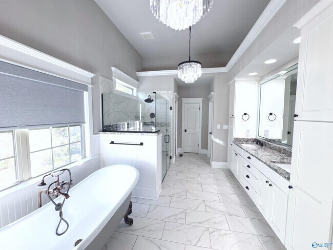 Building Photo - 1 Sylvias Wy