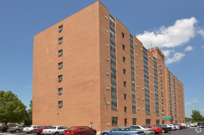 Primary Photo - Audubon Towers