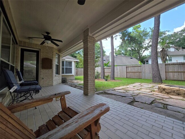 Building Photo - 126 S Millport Cir