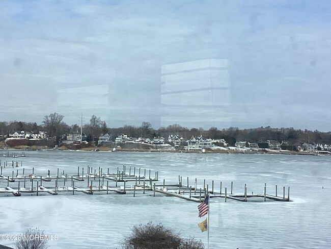 Building Photo - 28 Riverside Ave