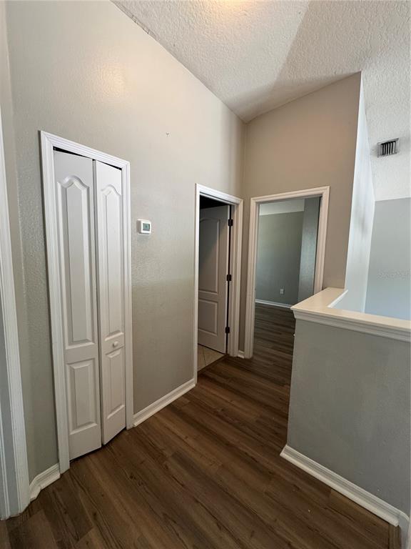 Building Photo - 18006 Birdwater Dr