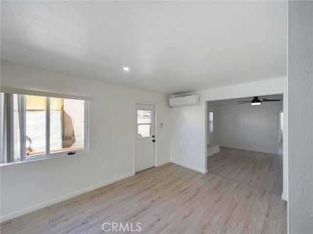 Building Photo - 6715 N Elman St