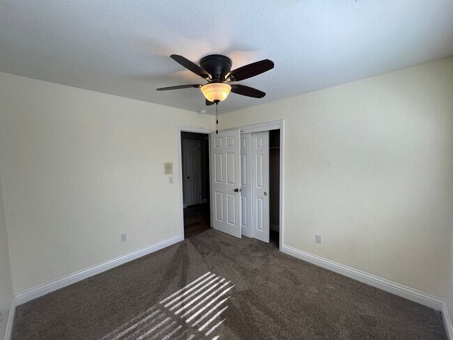 Building Photo - 4-bedroom single story home in Turlock!