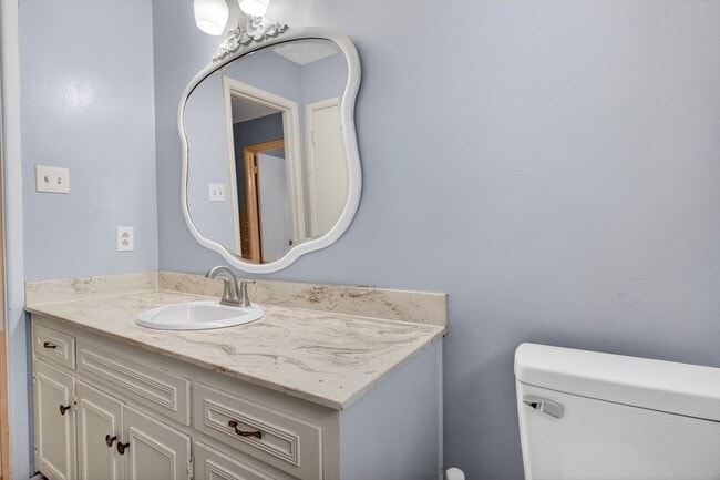 Building Photo - 3700 Monclair Ave