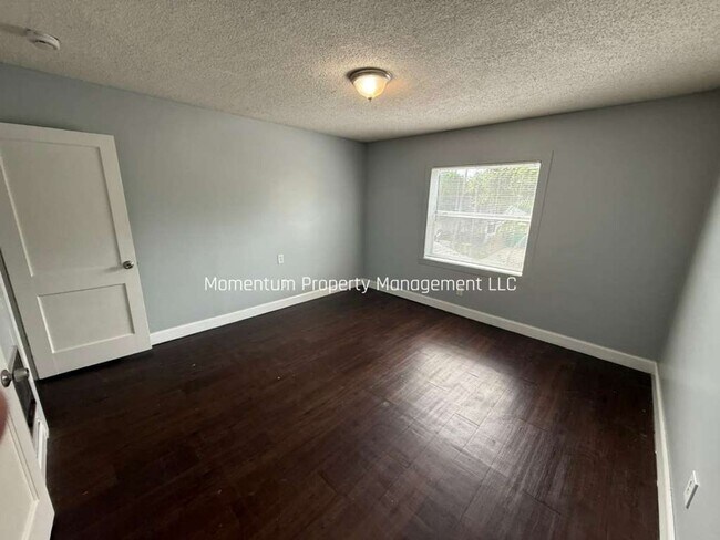 Building Photo - The perfect 1/1 Apartment - ASK ABOUT OUR SPECIALS!!!!