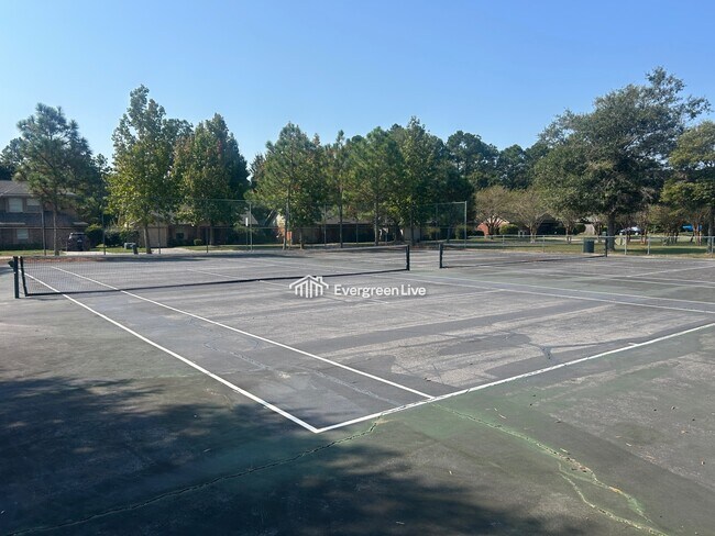 Building Photo - 70 Boreal Ct