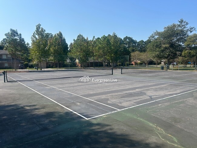 Building Photo - 72 Voda Ct