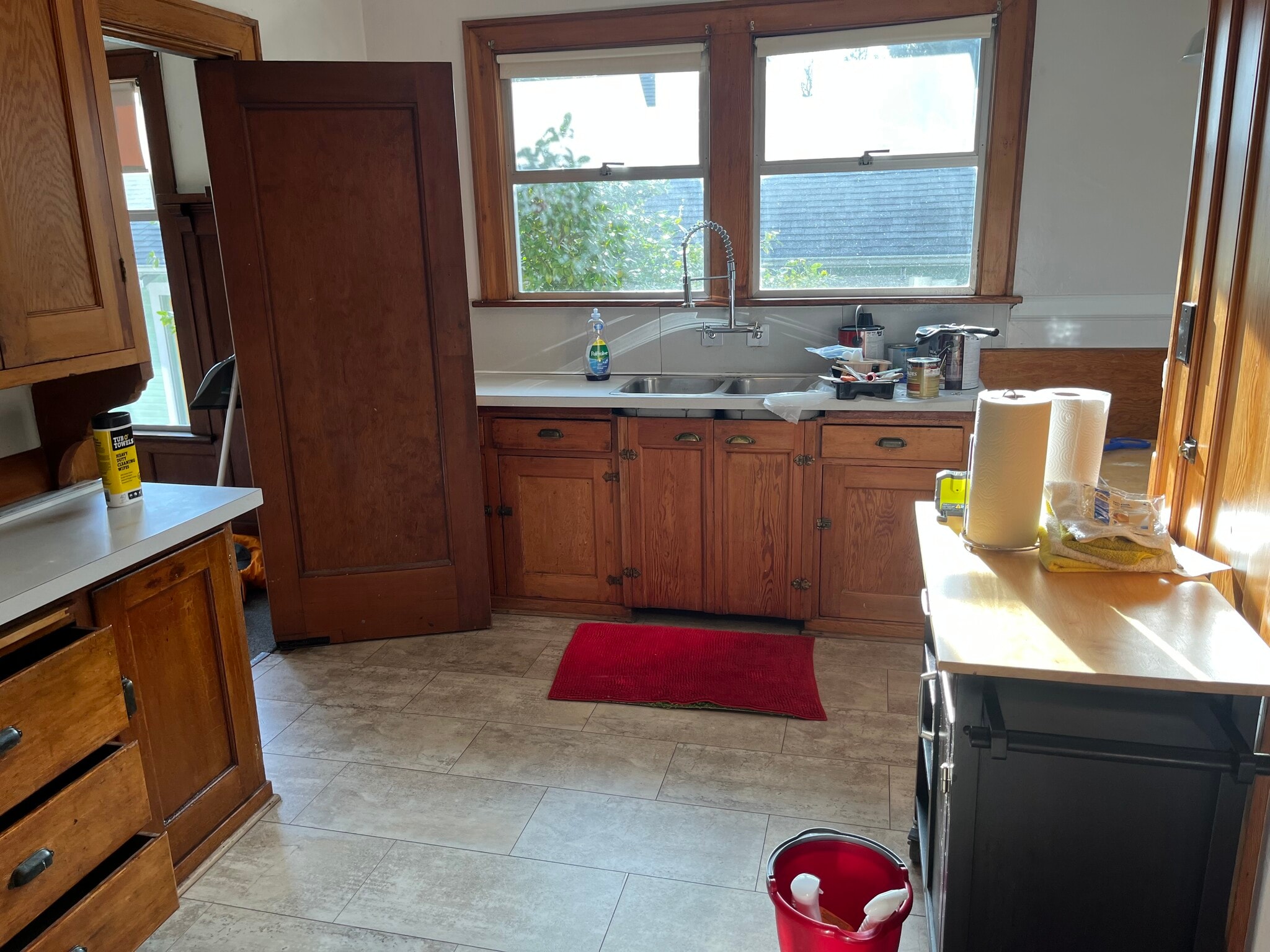 Kitchen - 113 32nd Ave S