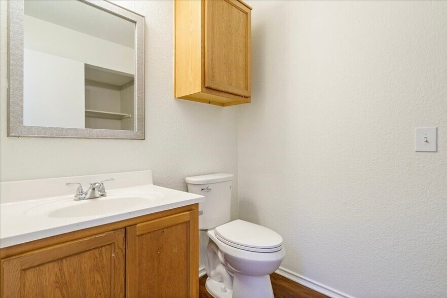 Building Photo - 4508 Best Way
