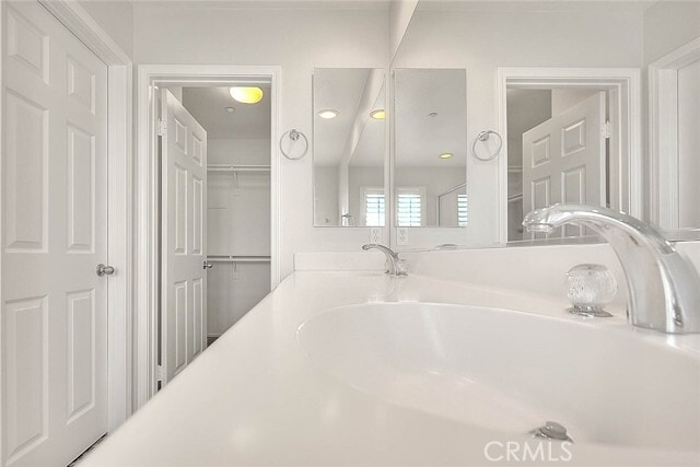 Building Photo - 33810 Willow Haven Ln