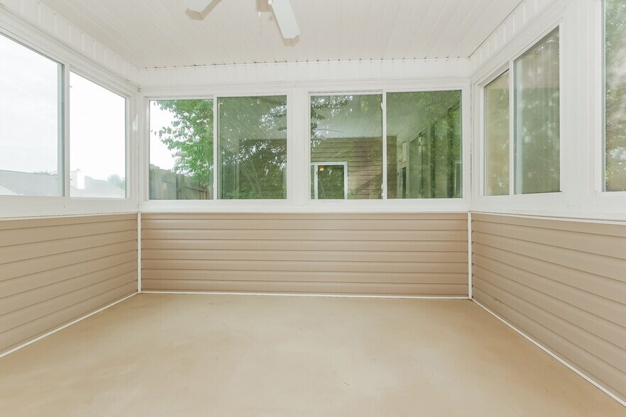 Building Photo - 4115 Springvale Way