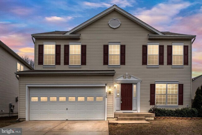 Building Photo - 259 Olympic Dr