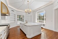 Building Photo - 20 Chestnut St