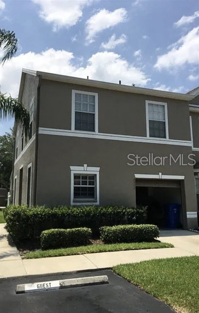 Garage Entry - 4311 Deermont Cir