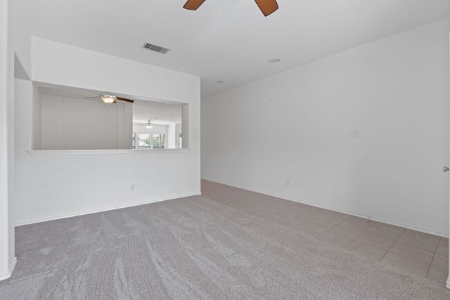 Building Photo - 909 Saba Cove