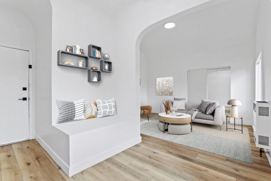 Building Photo - 201 Normandie Ave