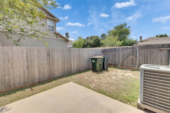 Building Photo - 14116 Harris Ridge Blvd