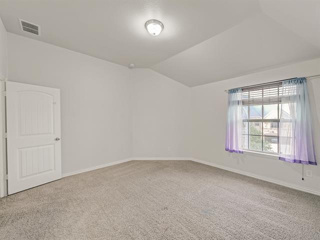 Building Photo - 419 Aylesbury Dr